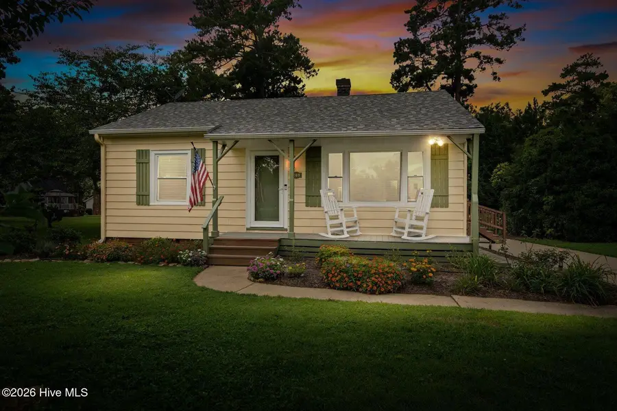 209 E Franklin Street, Spring Hope, NC 27882 - #2