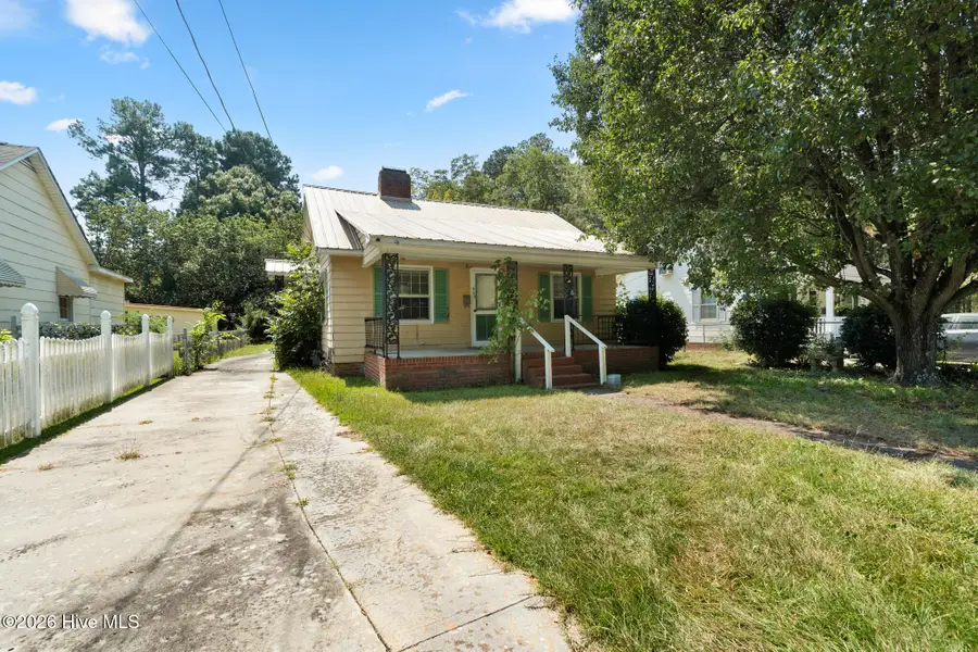 605 E Covington Street, Laurinburg, NC 28352 - #2