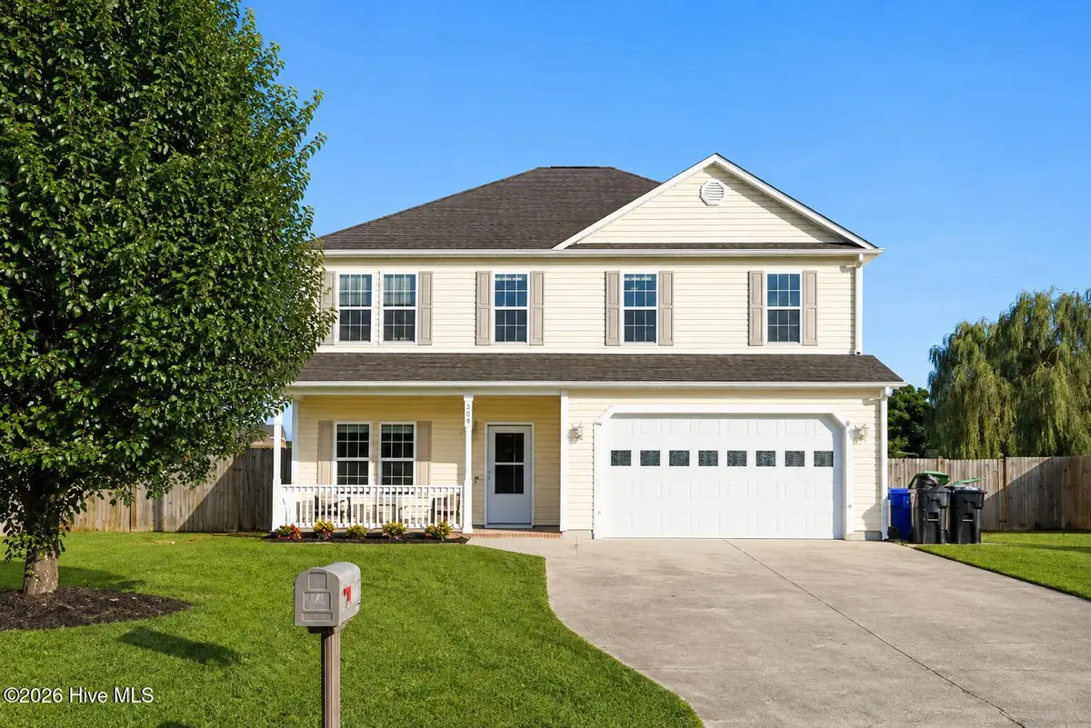 103 Amberwine Circle, Richlands, NC 28574 - #1