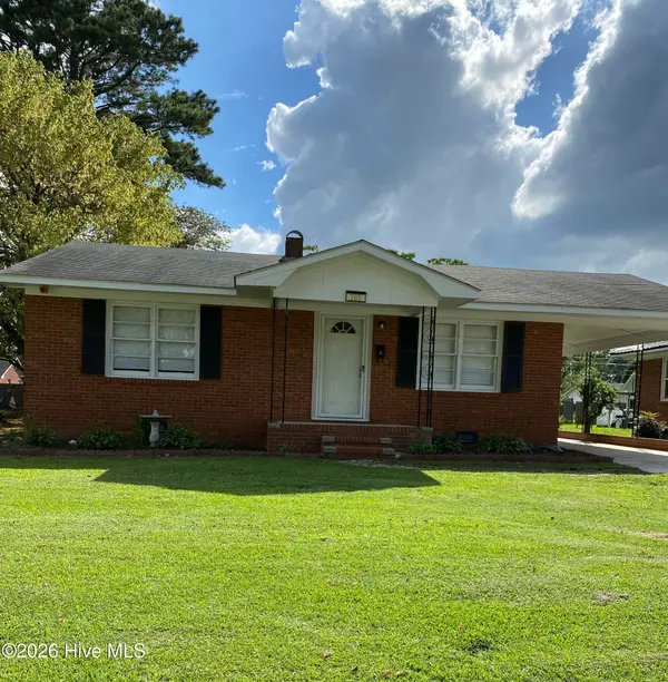 205 N Edgewood Avenue, Williamston, NC 27892
