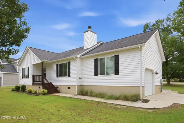 803 Wood Creek Drive, Hubert, NC 28539