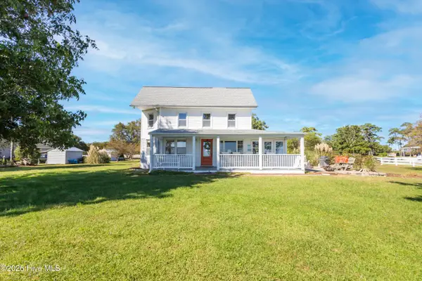 172 Lands End Road, Knotts Island, NC 27950