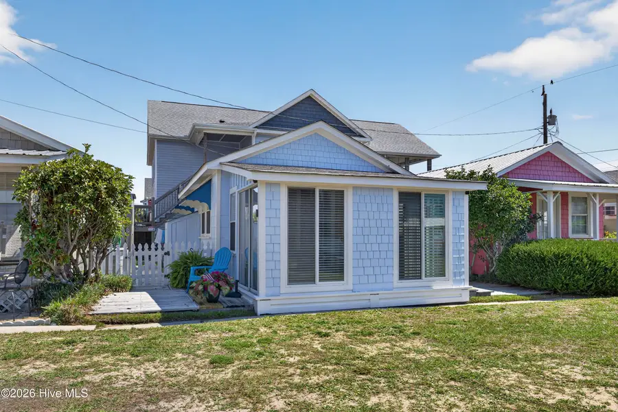 617 S 3rd Avenue, Kure Beach, NC 28449 - #2