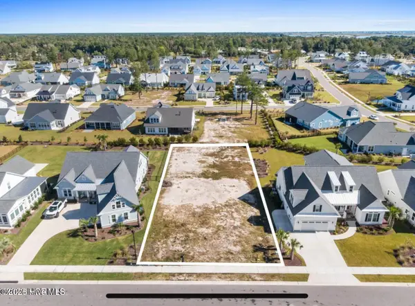 565 Jackline Drive, Hampstead, NC 28443
