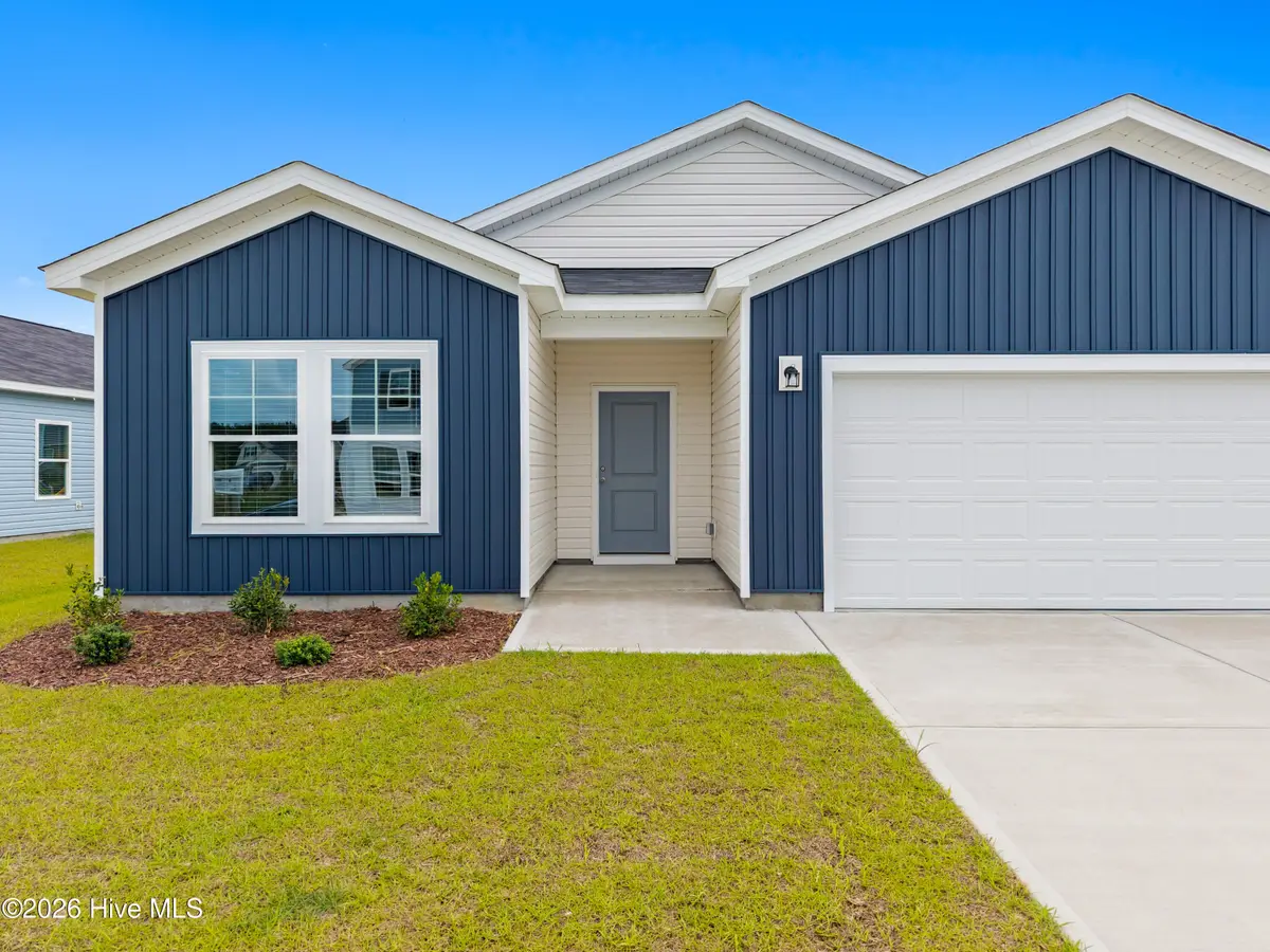 144 N Squires Run Lane, Richlands, NC 28574 - #1