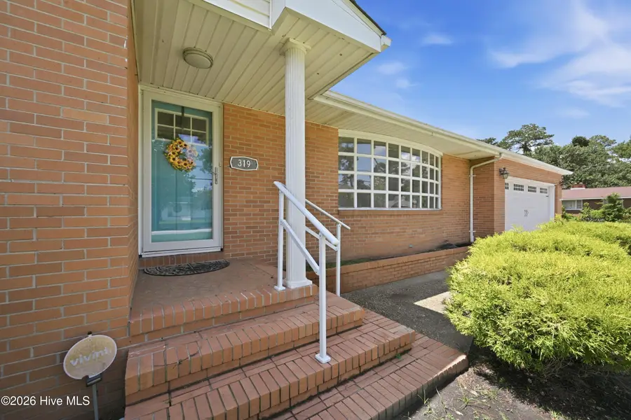 319 Doris Avenue E, Jacksonville, NC 28540 - #3