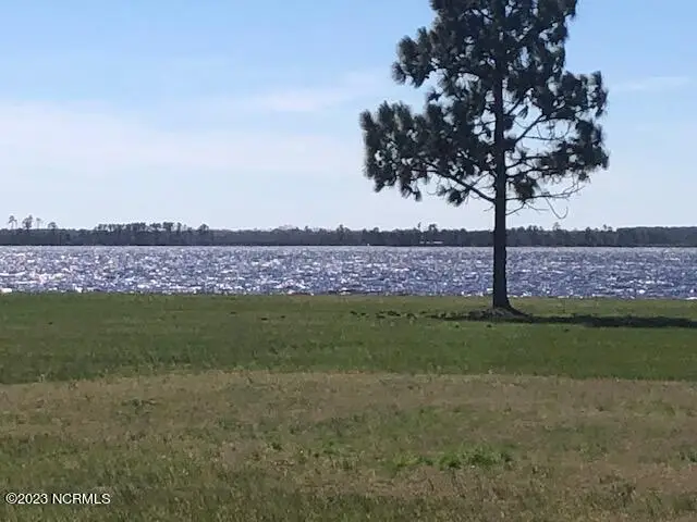 123 E Dowry Creek E, Belhaven, NC 27810 - #2