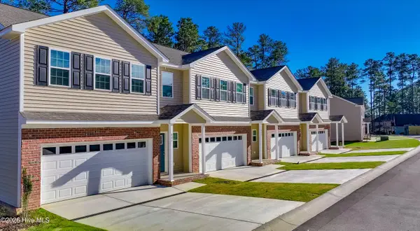887 Ducks Landing, Aberdeen, NC 28315