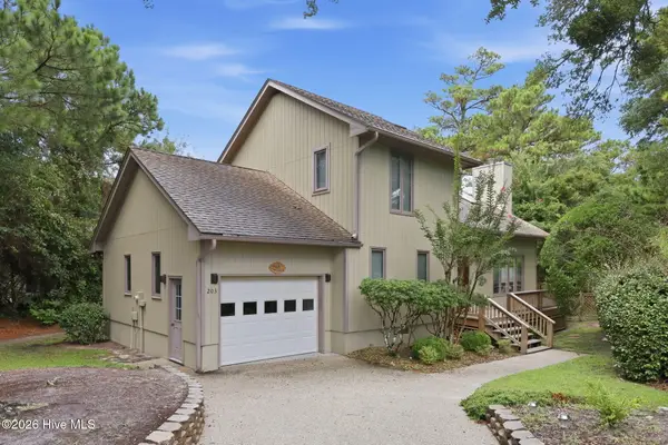 203 Lagoon Court, Emerald Isle, NC 28594