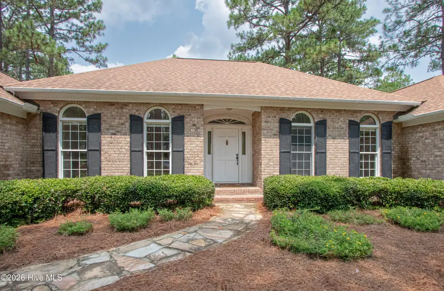 585 Donald Ross Drive, Pinehurst, NC 28374 - #3