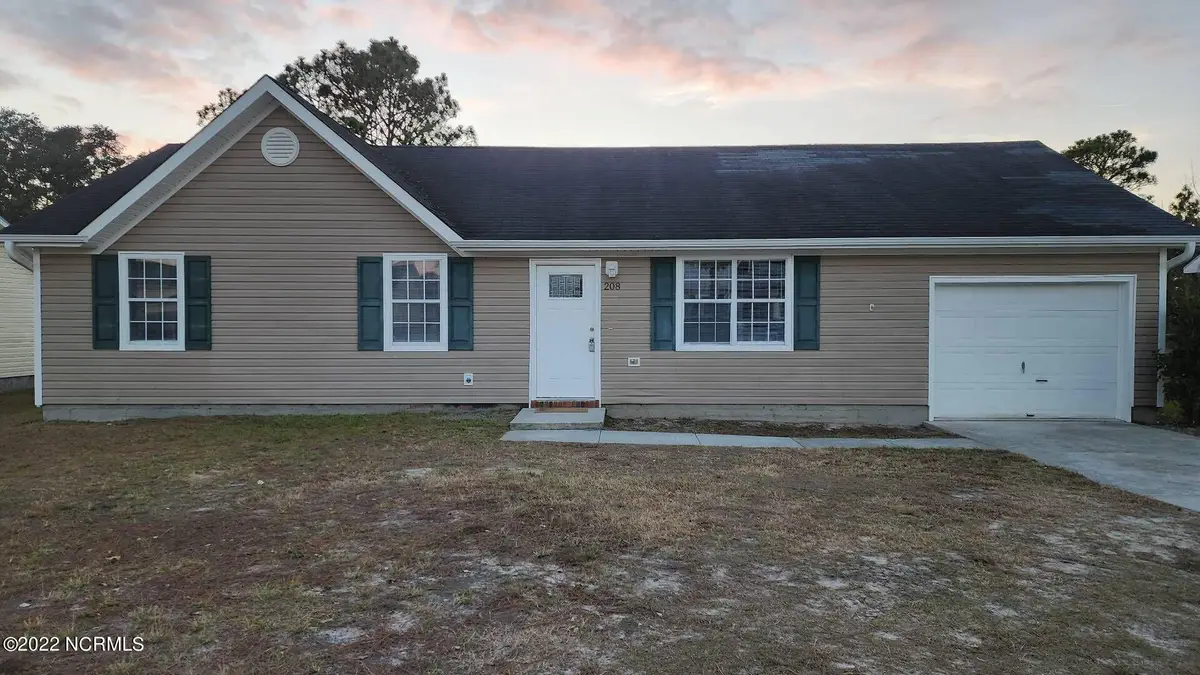208 S Ginger Drive, Hubert, NC 28539 - #1