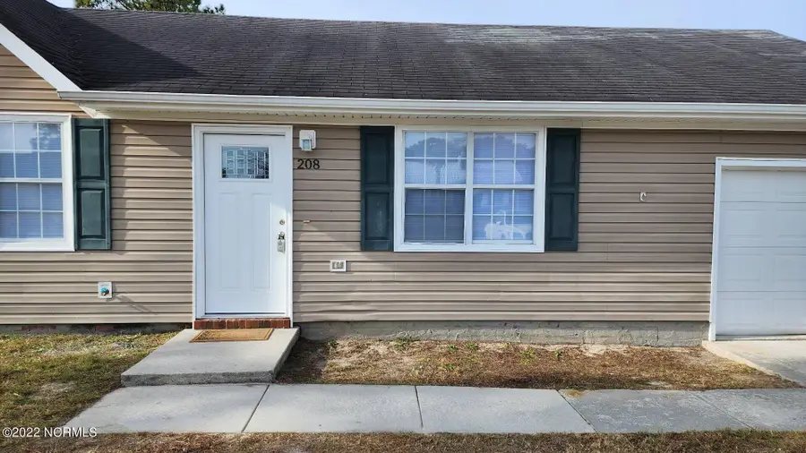 208 S Ginger Drive, Hubert, NC 28539 - #2