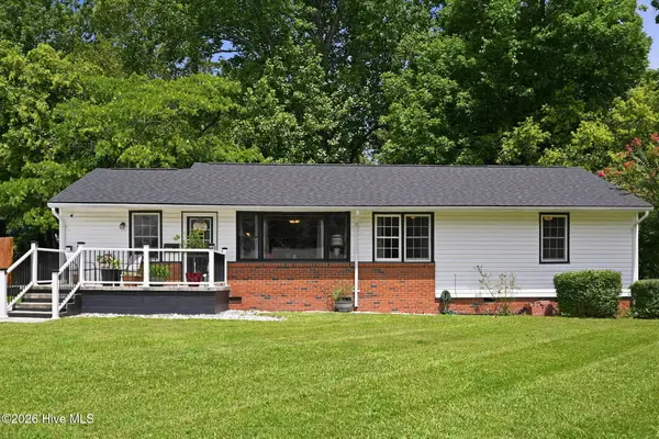 403 Hickory Court, Jacksonville, NC 28540