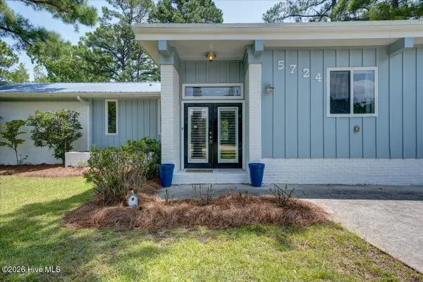 5724 Gondolier Drive, New Bern, NC 28560