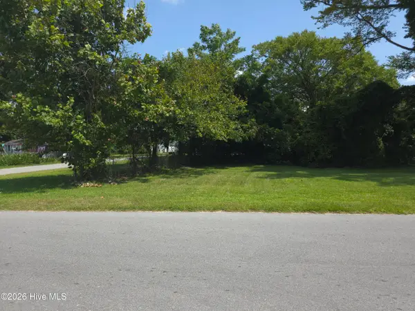 824 Chapman Street, New Bern, NC 28560