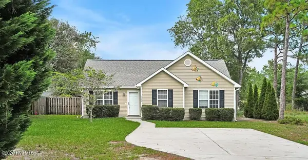 1099 Woodcrest Road, Southport, NC 28461