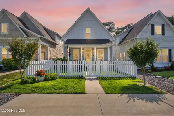 1018 N Caswell Avenue, Southport, NC 28461
