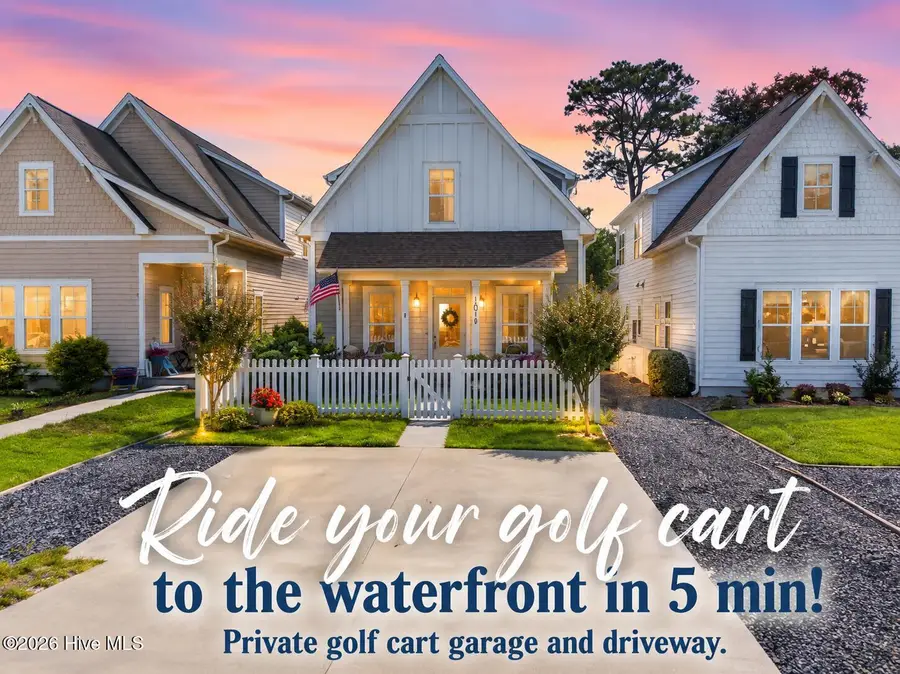 1018 N Caswell Avenue, Southport, NC 28461 - #2