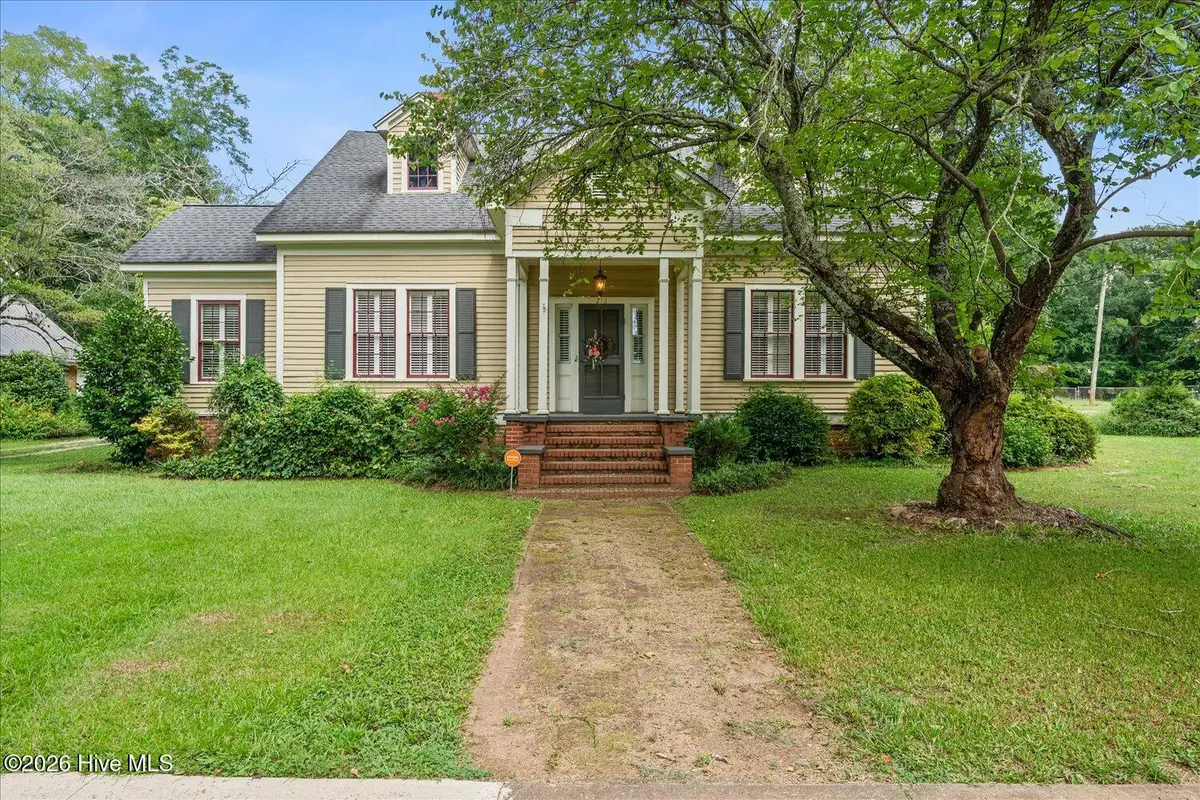 216 S Laurel Avenue, Greensboro, GA 30642 - #1