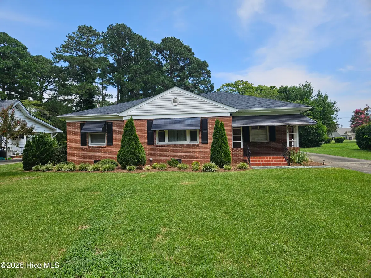 702 Stewart Avenue, Clinton, NC 28328 - #1