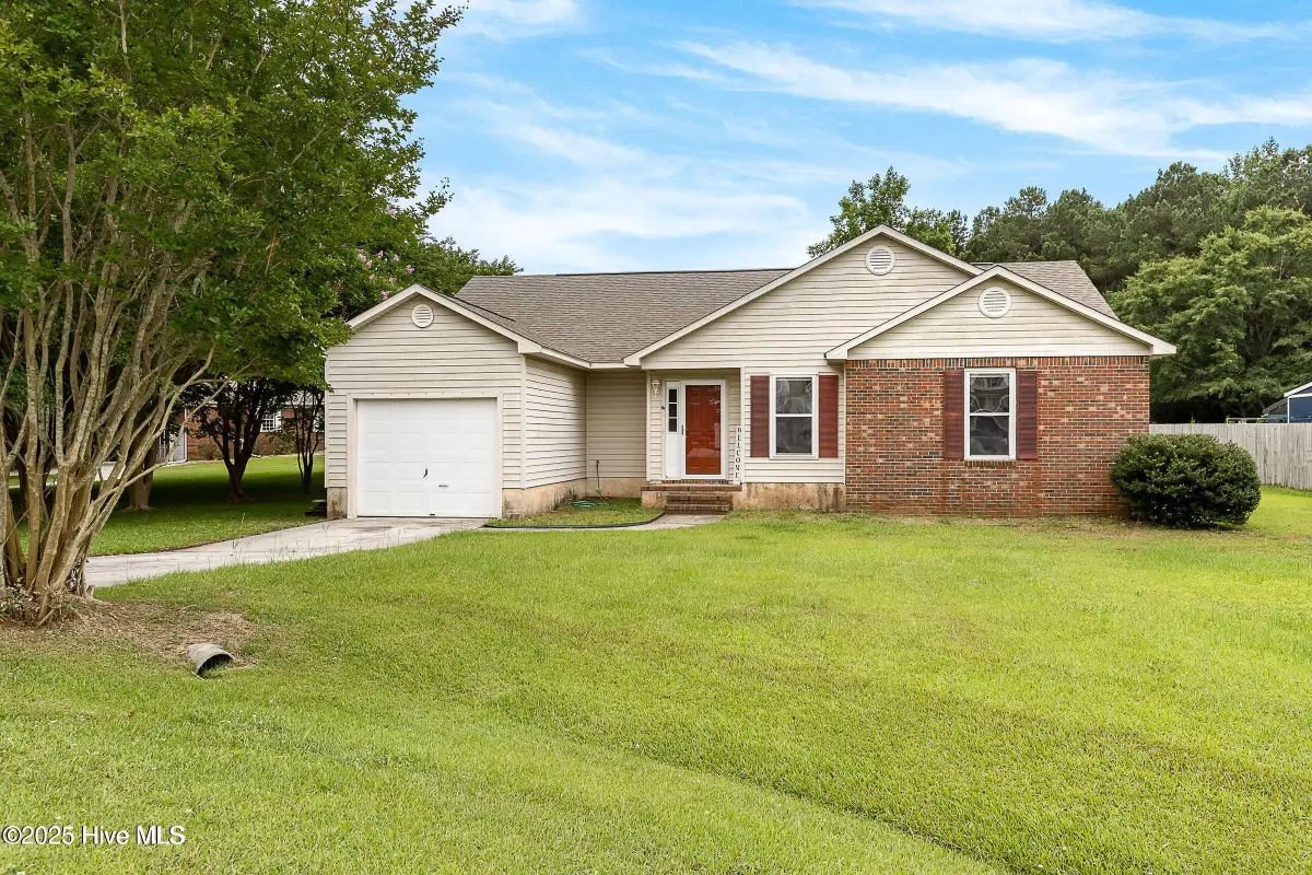 510 Greenfield Place, Sneads Ferry, NC 28460 - #1