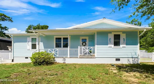 217 NE 38th Street, Oak Island, NC 28465