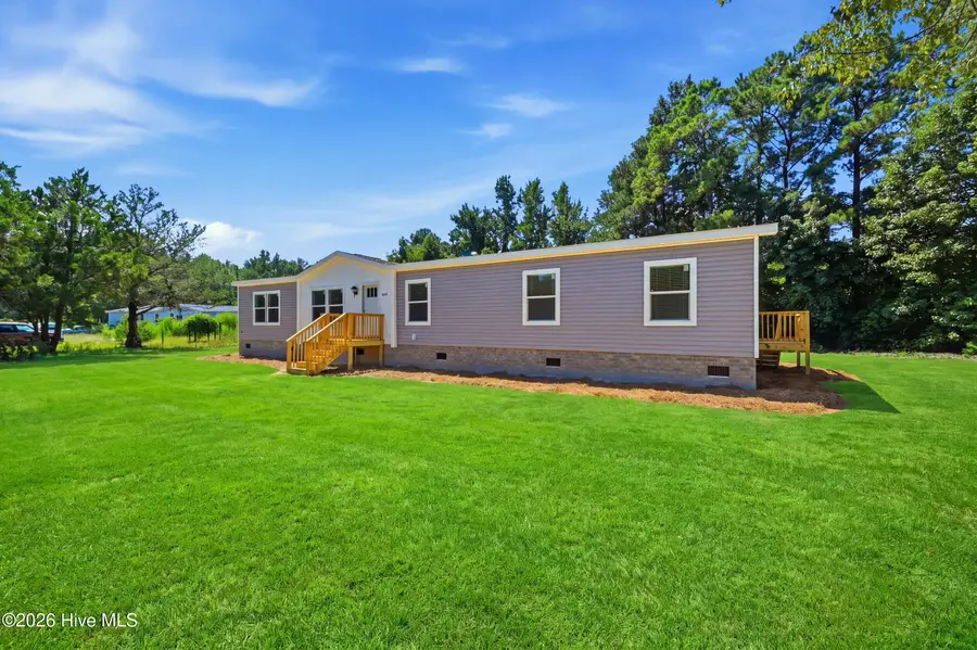 541 Sycamore Drive, Burgaw, NC 28425 - #3