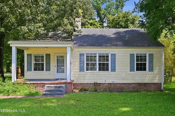 32 E Bayshore Boulevard, Jacksonville, NC 28540