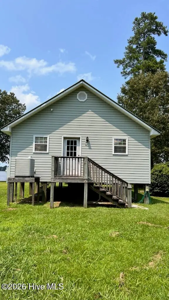 201 Barnes-foster Loop Road, Belhaven, NC 27810