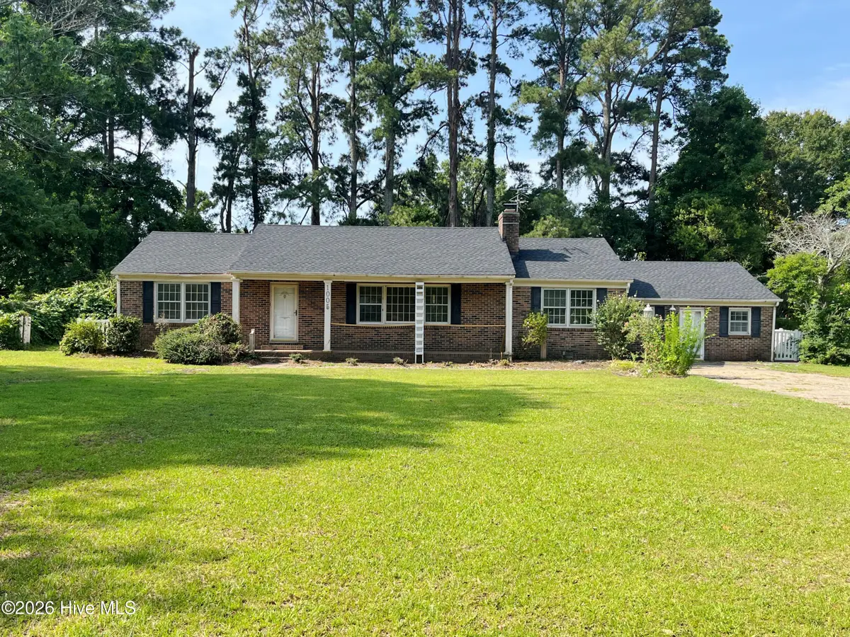 1005 W Queen Street, Edenton, NC 27932 - #1