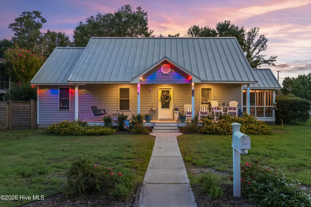 519 Birmingham Avenue, Carolina Beach, NC 28428 - #1