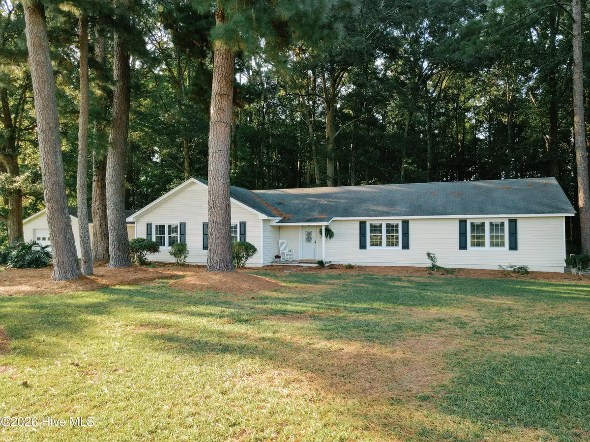 424 Dail Road, Grimesland, NC 27837 - #1