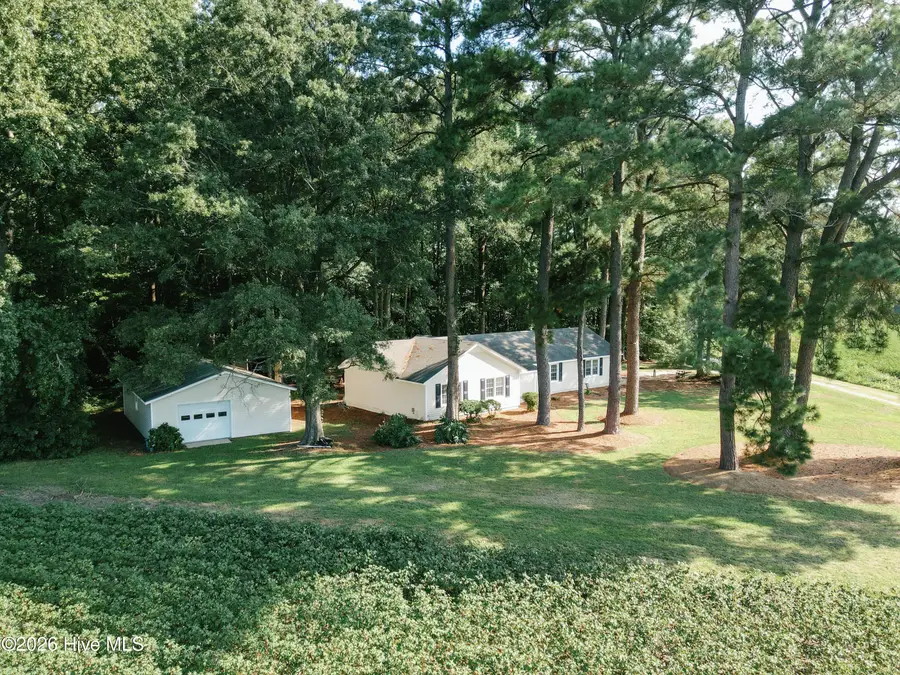 424 Dail Road, Grimesland, NC 27837 - #3