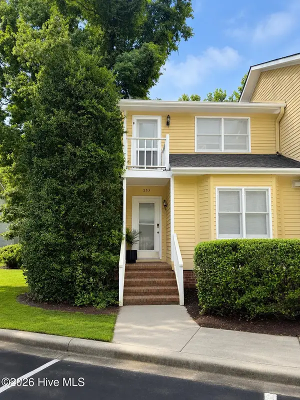 1800 Eastwood Road #Apt 253, Wilmington, NC 28403