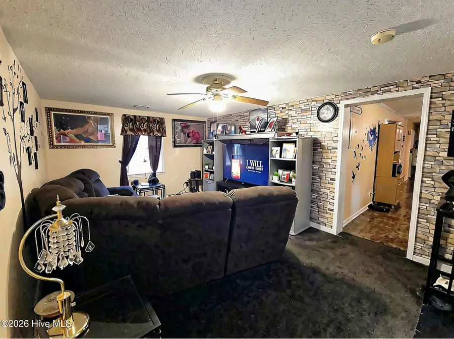 203 Brentwood Circle, Dudley, NC 28333 - #3