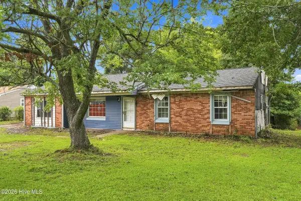102 Royal Drive, Jacksonville, NC 28546