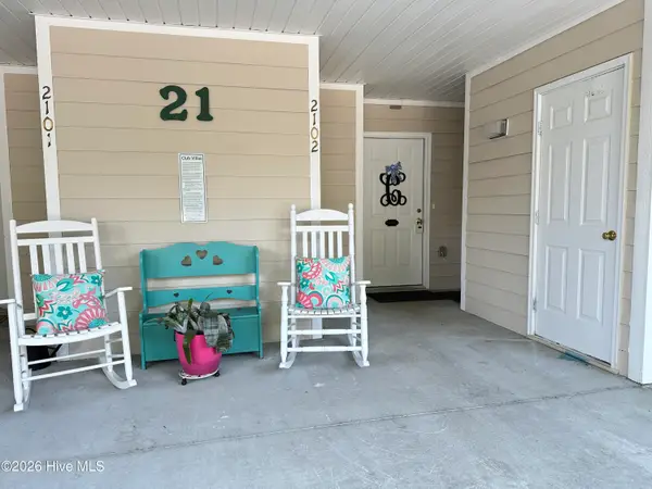 3350 Club Villas Drive # 2102, Southport, NC 28461