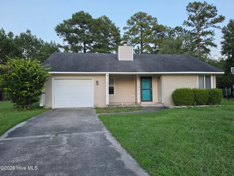 621 Walden Place, Jacksonville, NC 28546 - #2