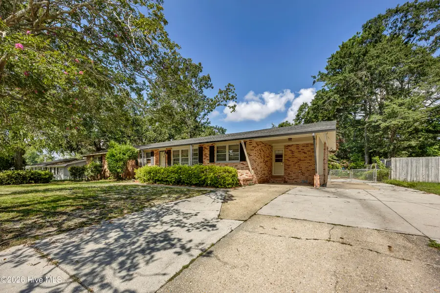 318 Englewood Drive, Wilmington, NC 28409 - #2