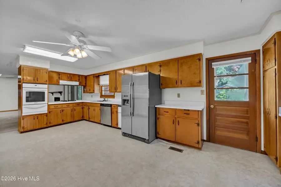 318 Englewood Drive, Wilmington, NC 28409 - #3