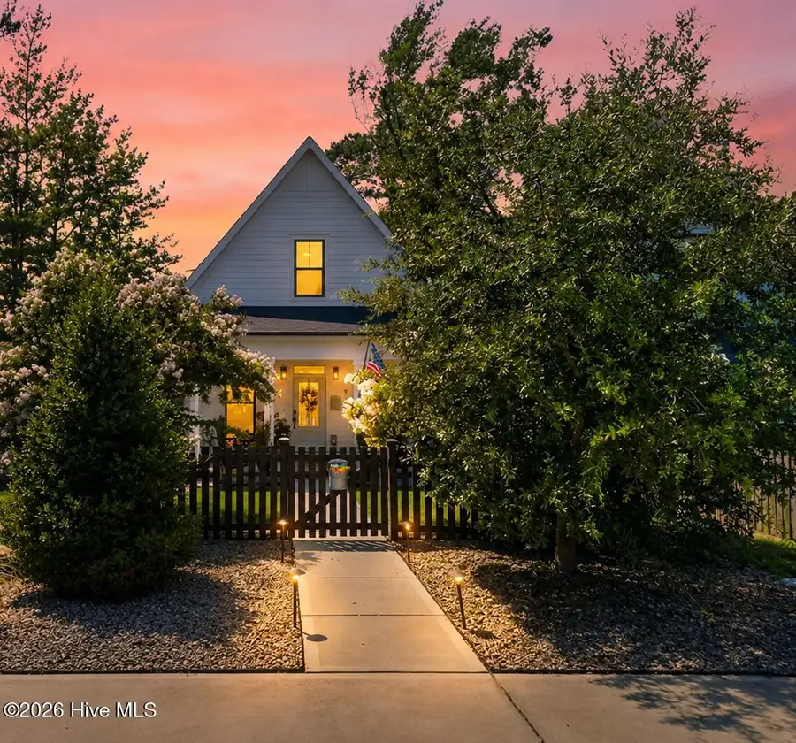 1107 N Caswell Avenue, Southport, NC 28461 - #2