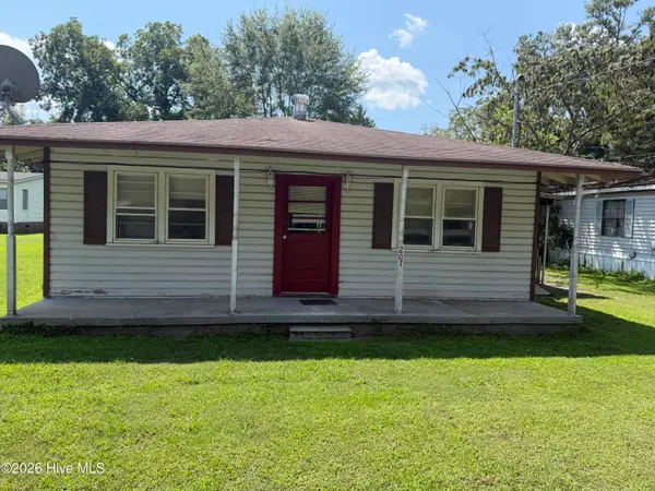 207 S Plume Street, Roper, NC 27970