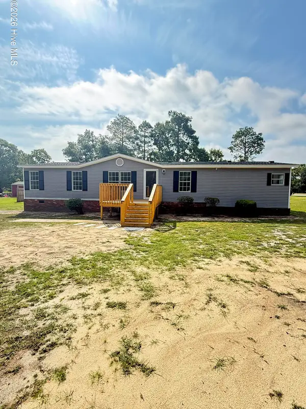 5837 Parkton Road, Hope Mills, NC 28348