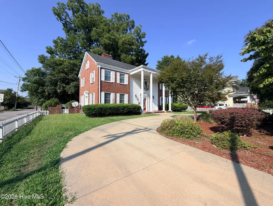 506 W Church Street, Elizabeth City, NC 27909 - #2