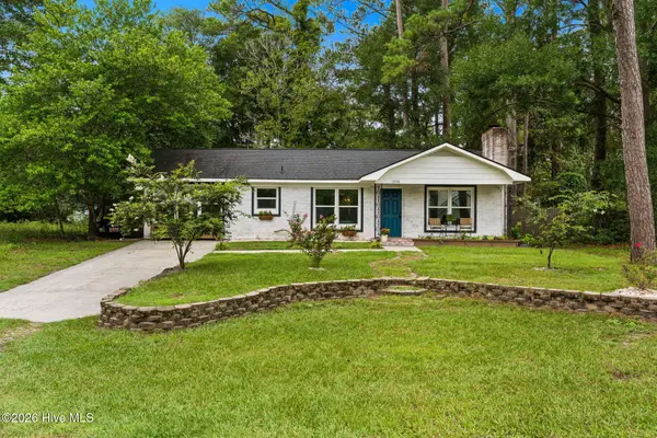 1036 Fayetteville Avenue, Calabash, NC 28467