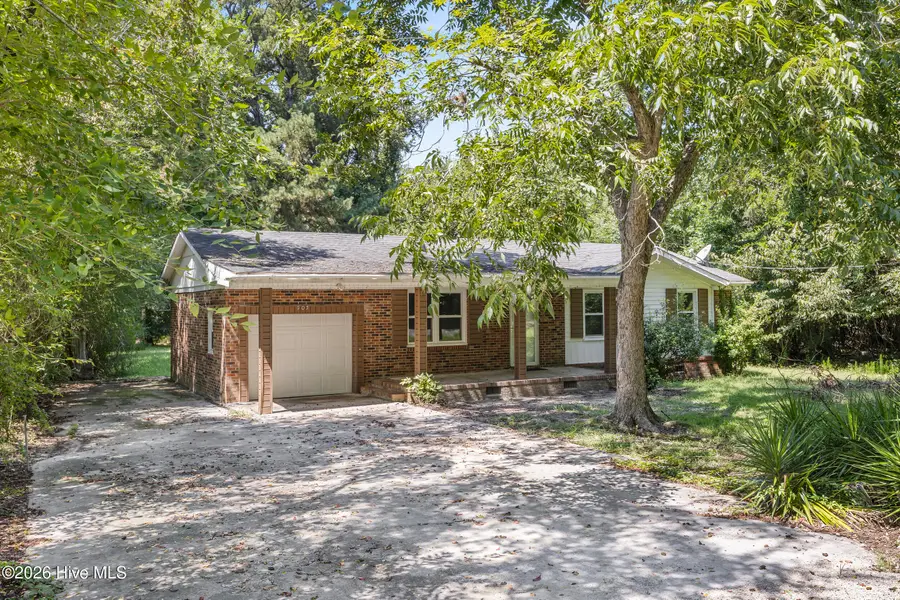 505 E Coston Road, Burgaw, NC 28425 - #2