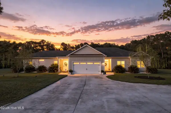 437 Howards Landing Road, Hampstead, NC 28443