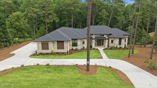 35 Woodenbridge Lane, Pinehurst, NC 28374
