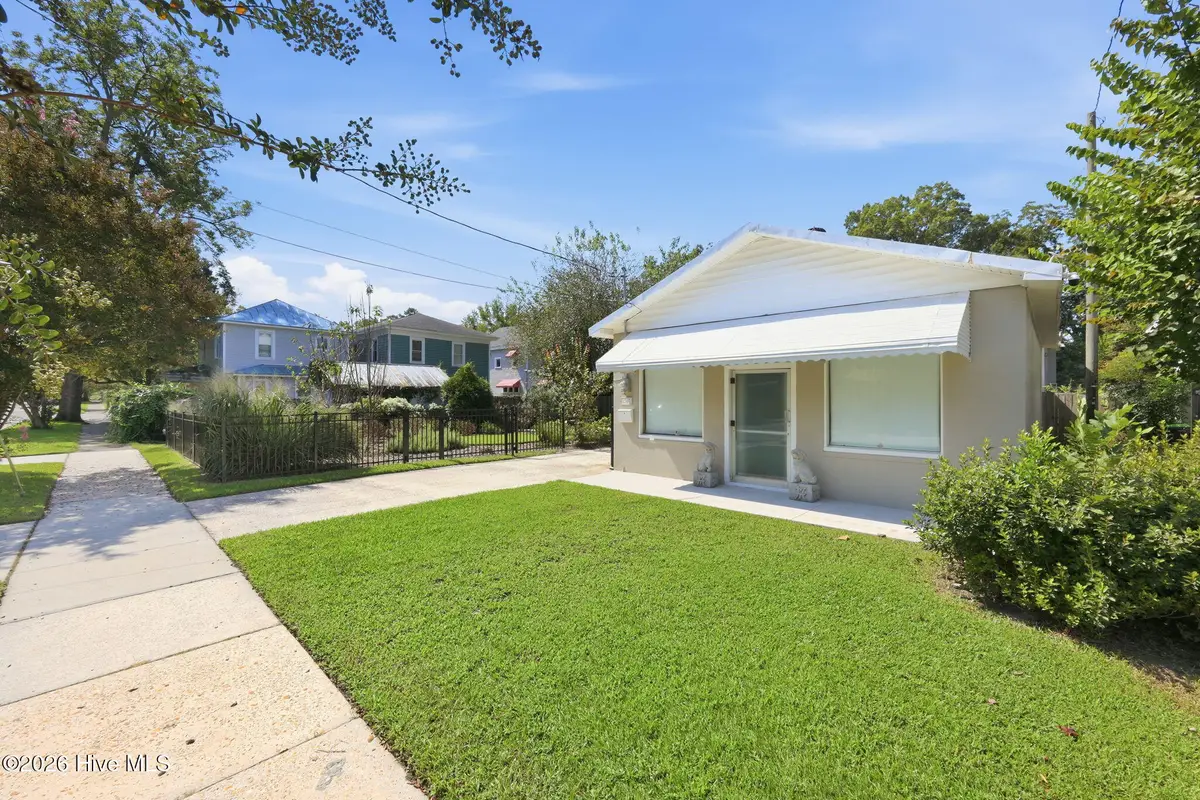 1307 North Pasteur Street, New Bern, NC 28560 - #1