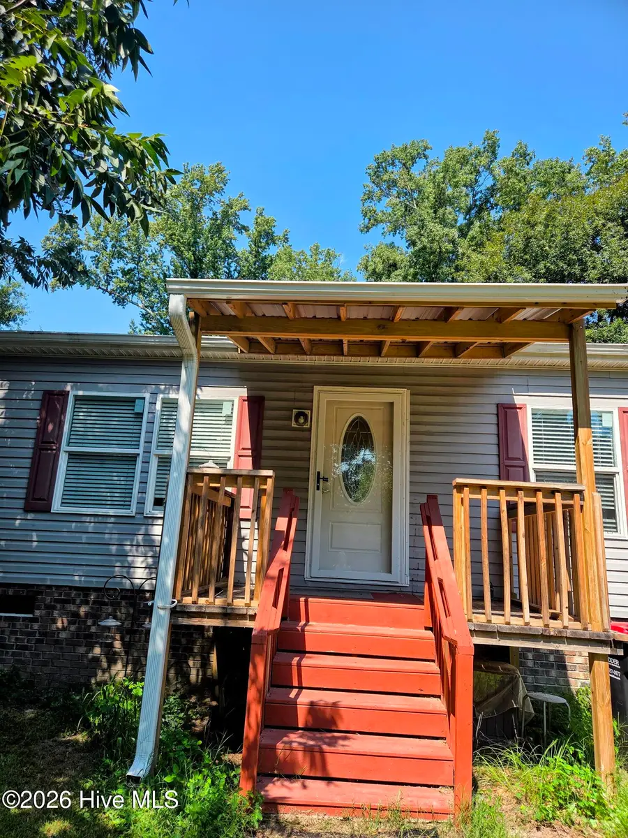 18060 Queen Road, Laurinburg, NC 28352 - #3